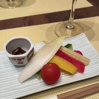 おだし 恵比寿店 - 生野菜と杏子味噌