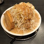 メガ豚パンチ - 