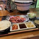 焼肉マル - ランチのロース定食(肉2倍)