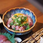 古馬商店 - ユッケ