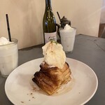 ザリガニカフェ - 