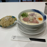 鶏白湯そば 櫓半 - 