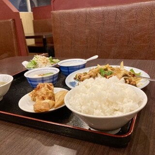 台湾料理 吉吉_1