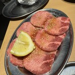新宿焼肉芝浦ホルモン - 
