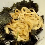 らーめん かねかつ - 中太ちぢれ麺　美味い〜
