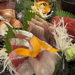魚まる - 料理写真: