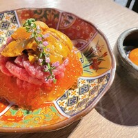 京焼肉 新 先斗町店 - 至極の雲丹いくらユッケ ¥3,168