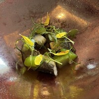 レストラン ヴァリエ - 冨田川の鮎コンフィ　冬瓜　緑茄子　大葉　蓼　ビネグレット