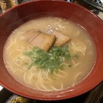 肉の雷橋 - トンコツラーメン　６５０円