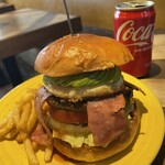 Nine9 Style hamburger&bar - ベーコンエッグバーガー、アボカドトッピング