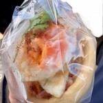 NiOR - 写真の撮り方悪いけど…花束スタイルの焼きそばパン¥800(税抜)