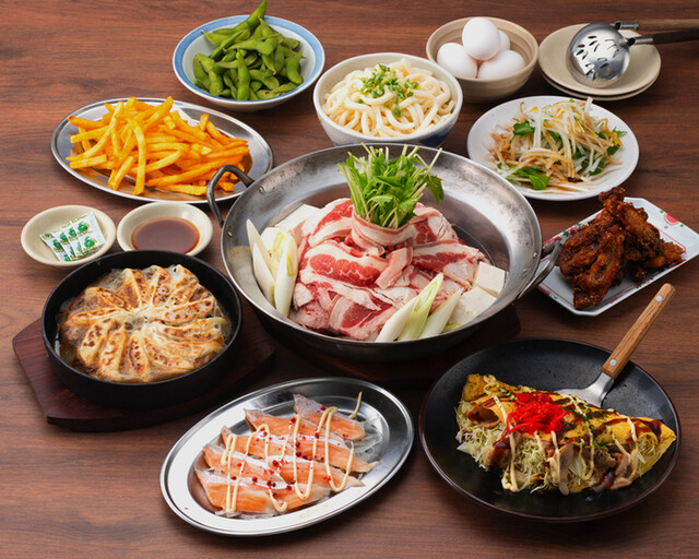 格安ビールと鉄鍋餃子 3・6・5酒場 古川駅前店 - 古川（居酒屋）の写真