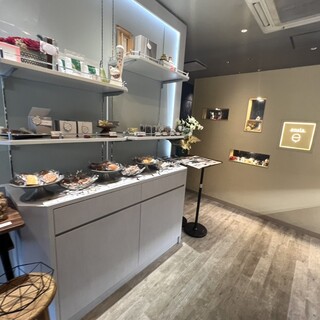 French Restaurant ensia_2