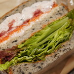 Pura Vida DELI - 