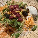 ホンカトリー - トッピング満載のバスマティライス