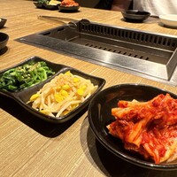 焼肉 ジャンボ はなれ - 