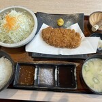 黒かつ亭 中央駅本店 - 