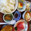 もつ煮屋 日の出食堂