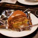 ストーン - チョコレートケーキ（３７０円）