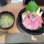 特選本鮪丼