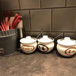 らーめん飛粋 - 卓上調味料