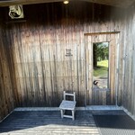 チーズ工房 タカラ - 店の入り口