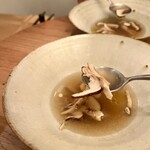 蘖 - 松茸 コンソメスープ
