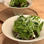 蘖 - サラダにソースをかけた後