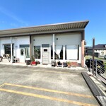 食堂カフェ ヒトトノ - 外観