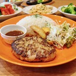 ビッグボーイ - 手ごねハンバーグプレートランチ140g（税込759円）