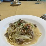 コンチネンタルルーム - casual lunch    豚挽肉とキャベツのペペロンチーノ