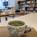 武雄 旅 書店 - 武雄焼の作家さんの器にいれてくれてありがとう　　　　　◎緑茶にレモン