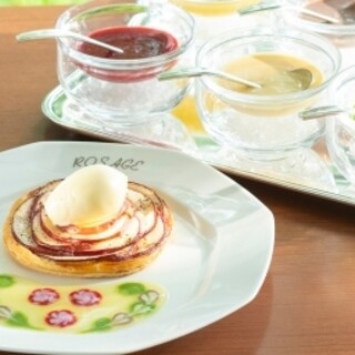 サロン・ド・テ ロザージュ_2