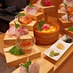 うまい魚が食べたくて - 自分で彩る海鮮丼