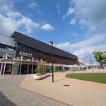 武雄 旅 書店 - 武雄温泉駅