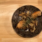 BOXX TOKYO - 鮭とキノコのバターソテー