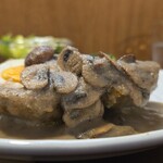 キッチン ブルー グローブ - 横から、マッシュルームが溢れます