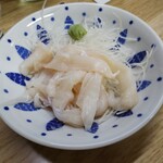 まぐろや - マンボウ刺し500円