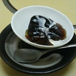 Umaaji Gyuu Tan Tamadaya - 定食のデザート