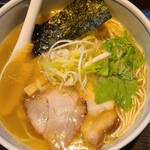 麺処 びぎ屋 - しろ醤油