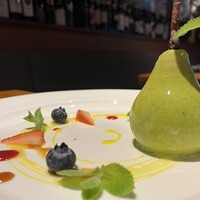 洋梨入りホワイトチョコレートのセミフレッド