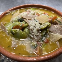 全粒粉のタリアレッリ　そら豆とペコリーノチーズ
