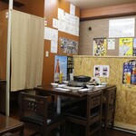 ふくろう亭 - 店内