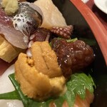 鮨政庭 - ウニと筋子　筋子はちょっとしょっぱかった