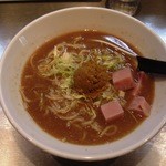 麺 やまらぁ - 船橋ソースラーメン
