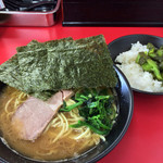 横浜家系らーめん ぼうそう家 - 並盛ラーメン（700）小ライス