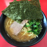 横浜家系らーめん ぼうそう家 - 並盛ラーメン（700）