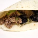 JICA関西 - 具材を入れて巻けばタコスになります