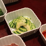 趙楊 - 十二単碟　（胡瓜の胡麻油和え）