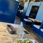 肉の青木商店 - お冷やの到着